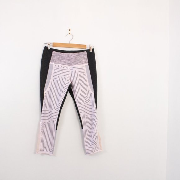 MPG Cropped Leggings - Picture 6 of 6